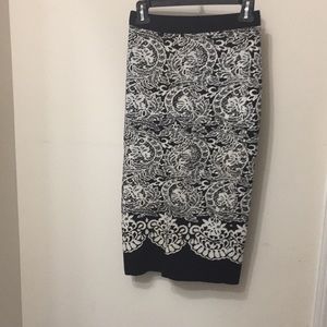 N Sweater  Pencil skirt